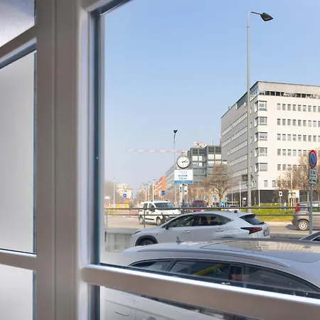 Loft Art Bicocca شقة *