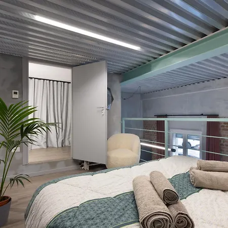 Loft Art Bicocca * 밀라노